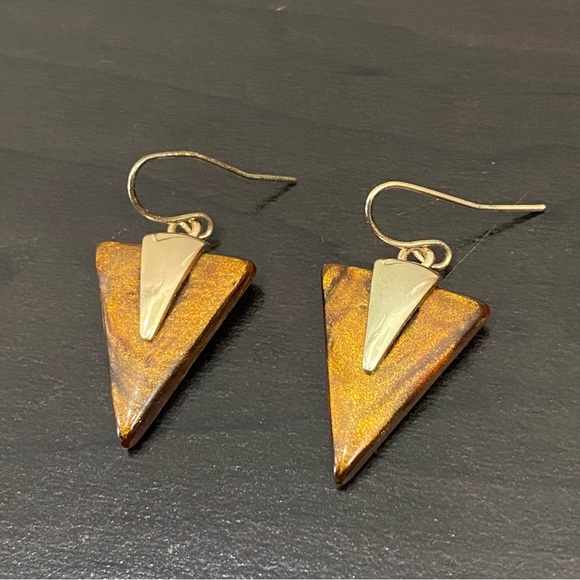 Vintage Brown Shimmer Resin Inverted Triangle Drop Earrings - Picture 10 of 12